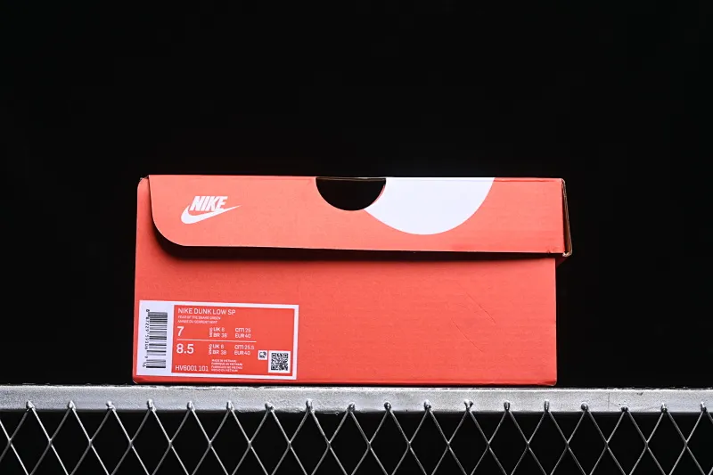 All Categories Nk SB Dunk Series Nk SB Dunk Low Low-top sneakers Nk Dunk Low "Year of the Snake" Year of the Snake theme low-top casual sneakers HV6001-101